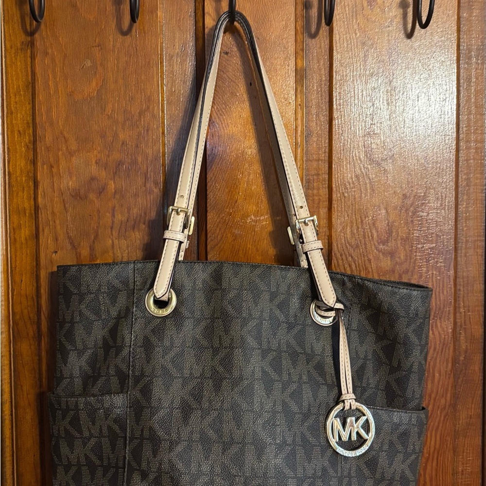 MICHAEL Michael Kors Brown and Tan Shoulder Bag